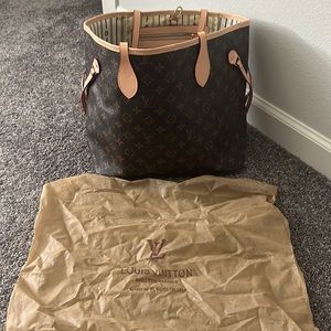Brown tote new and coin purse